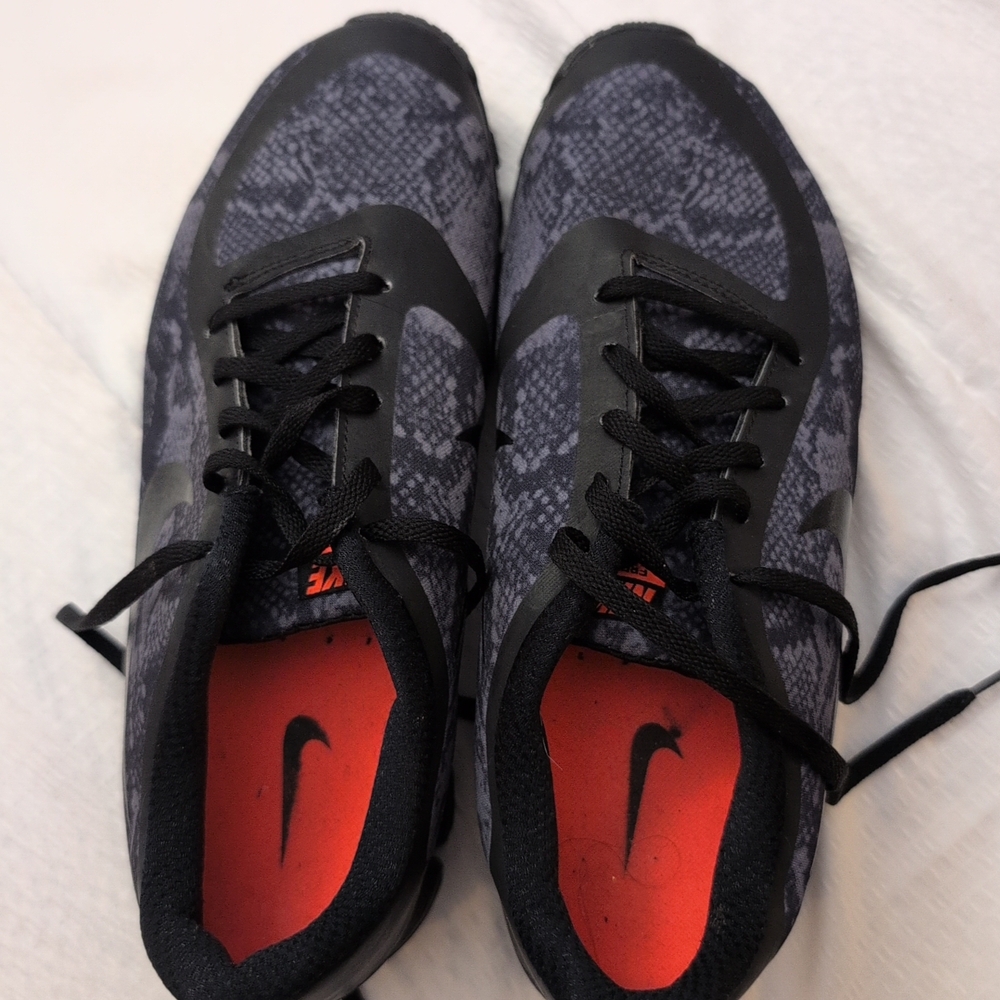 2014 Nike FreE 5.0 Black Womens Size 11 EUC